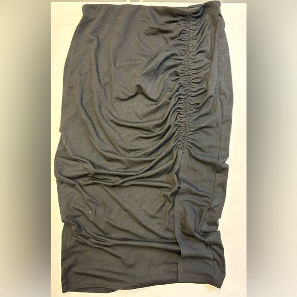 H&M gathered black woven stretchy knee length skirt women's size Small - Picture 2 of 7